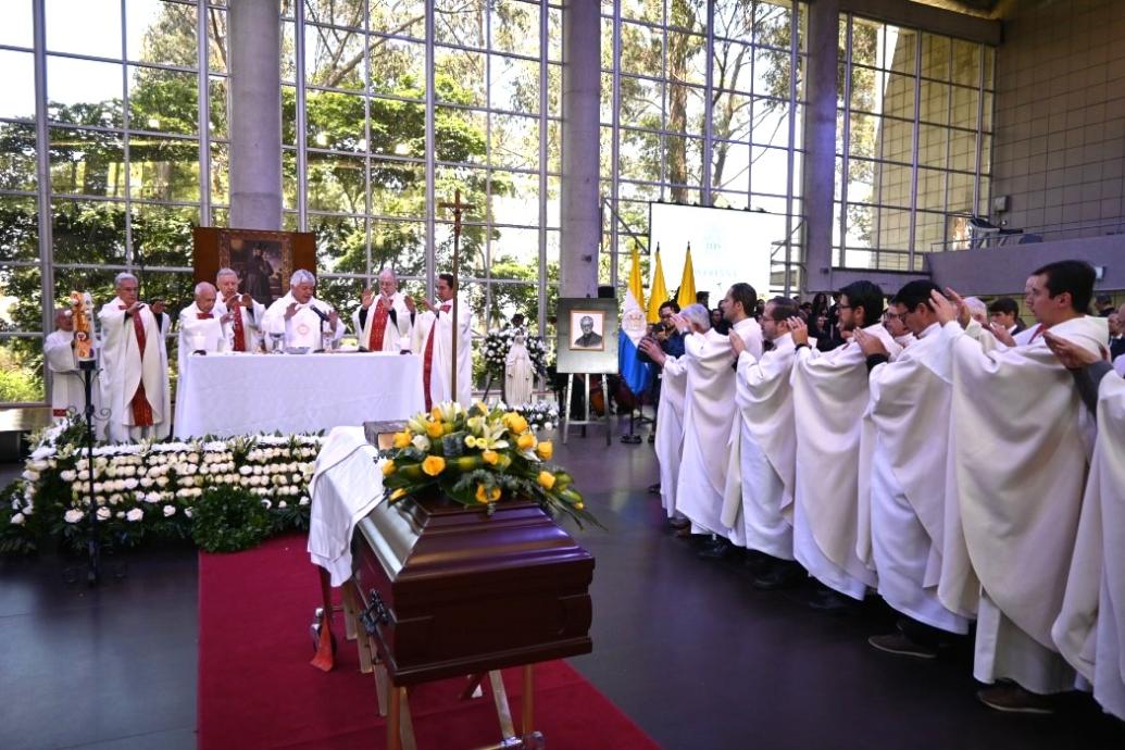 Homilía en las exequias del Padre Gerardo Remolina.