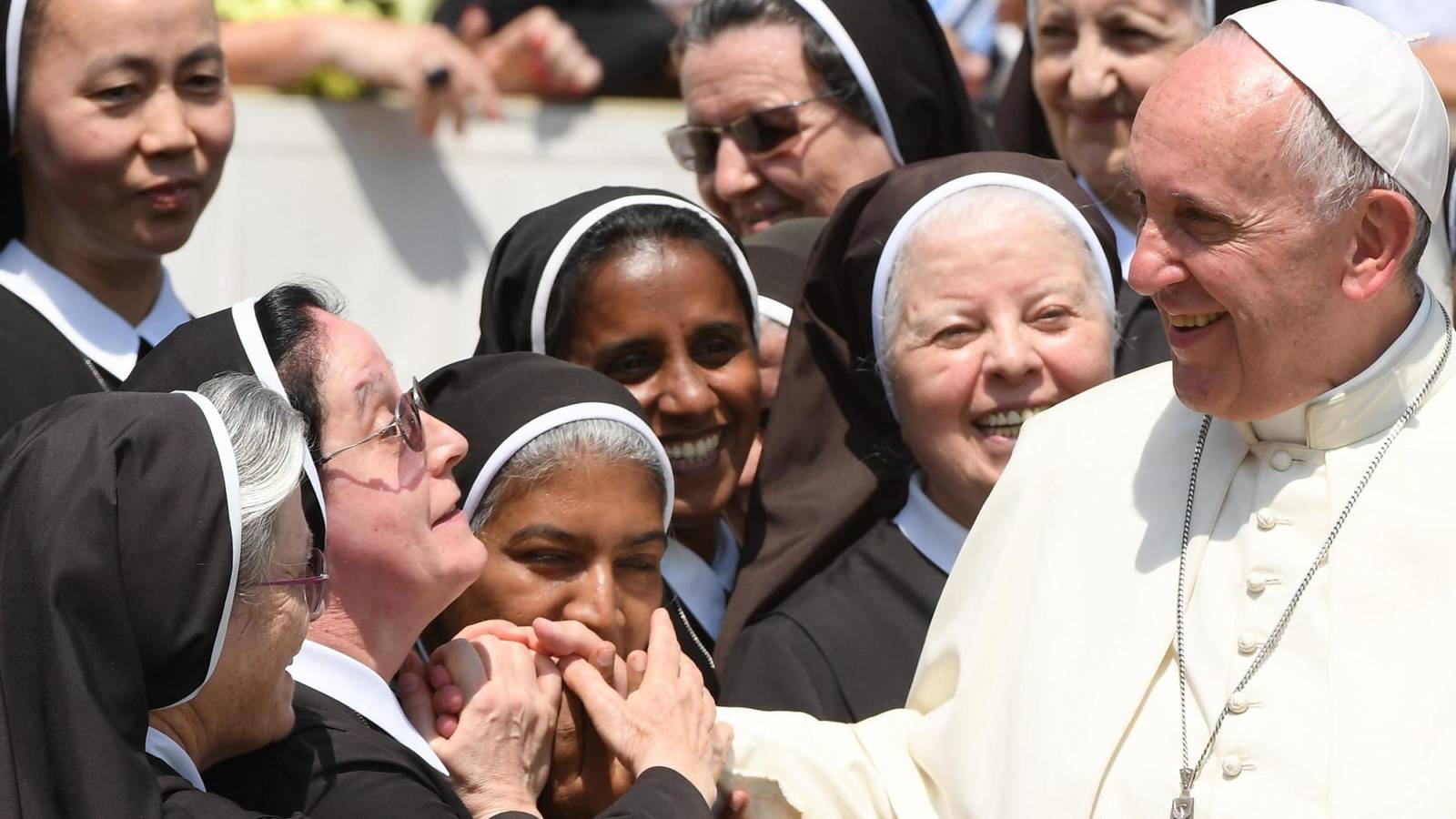 “No tengan miedo de ser pocas, sino de ser insignificantes”, el Papa a las superioras generales