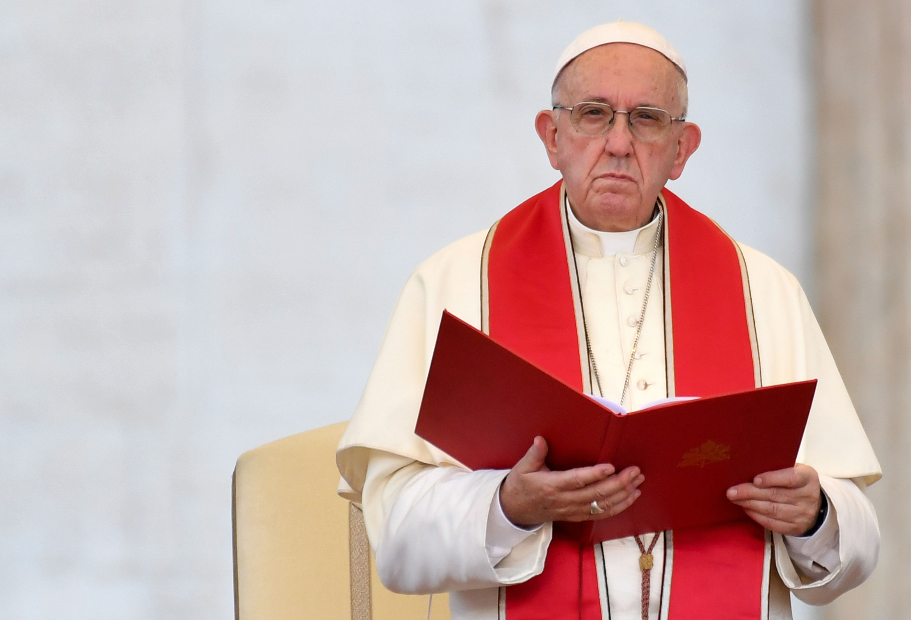 Papa Francisco expulsa del estado clerical a Fernando Karadima
