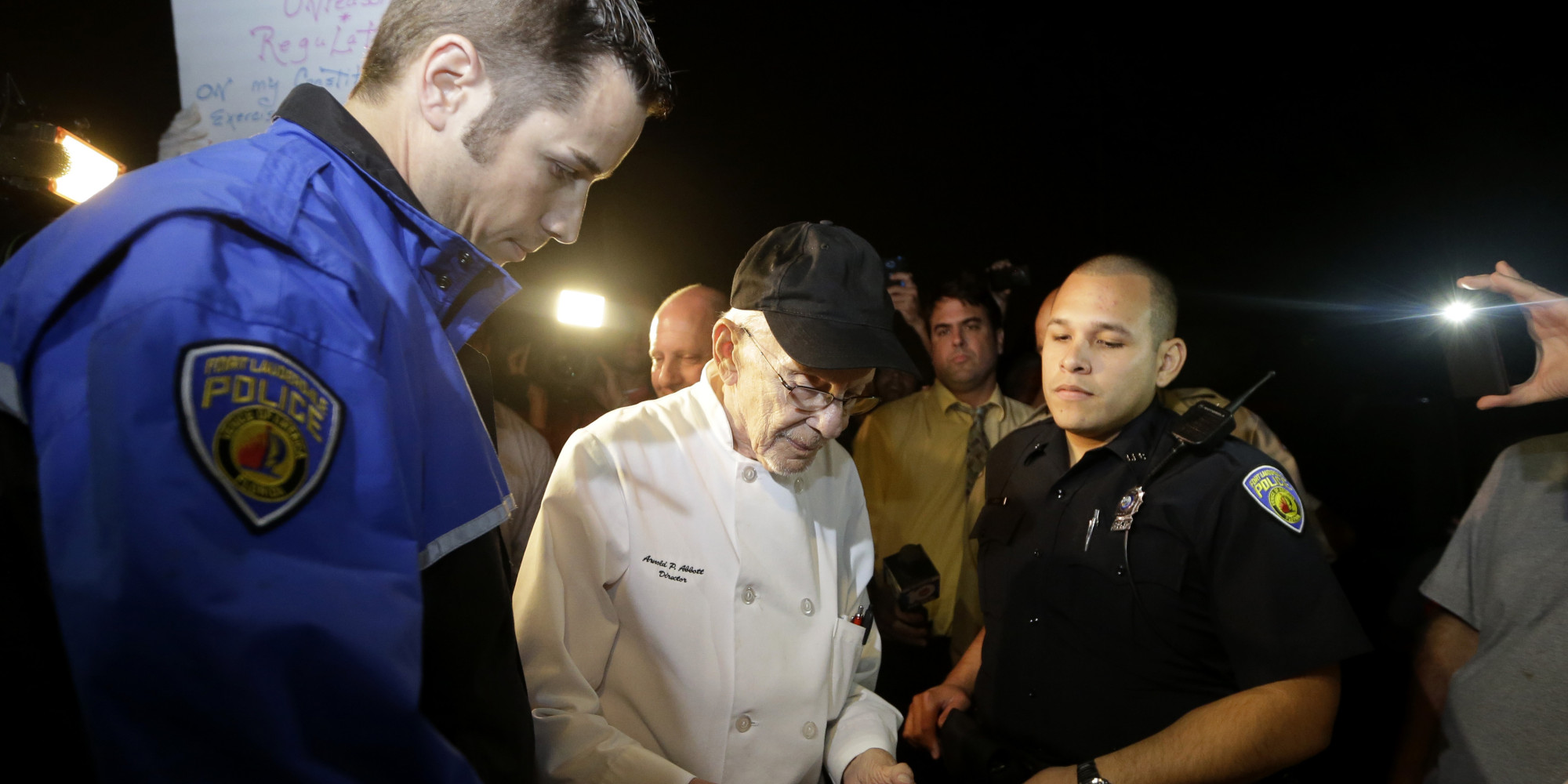 Detenido un anciano filátropo por alimentar a habitantes de la calle