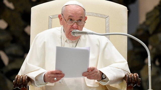 Papa ora por los trabajadores del mundo y por quienes buscan una oportunidad laboral