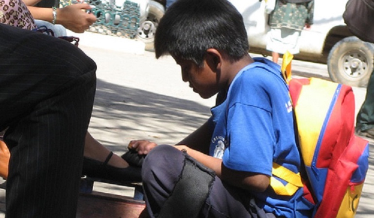 “Los niños explotados laboralmente es una realidad dramática que nos interpela a todos”: Papa 