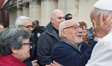 El Papa Francisco pide proteger a los mayores frente a la pandemia de coronavirus