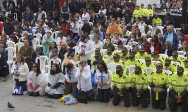 Renovada consagración de Colombia al Sagrado corazón de Jesús y  de la Virgen María
