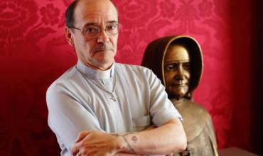 Antes de ser sacerdote, vivía en la calle entre las drogas y el alcohol