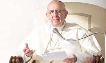 Rezar el rosario cada día del mes de octubre, invitación del Papa Francisco